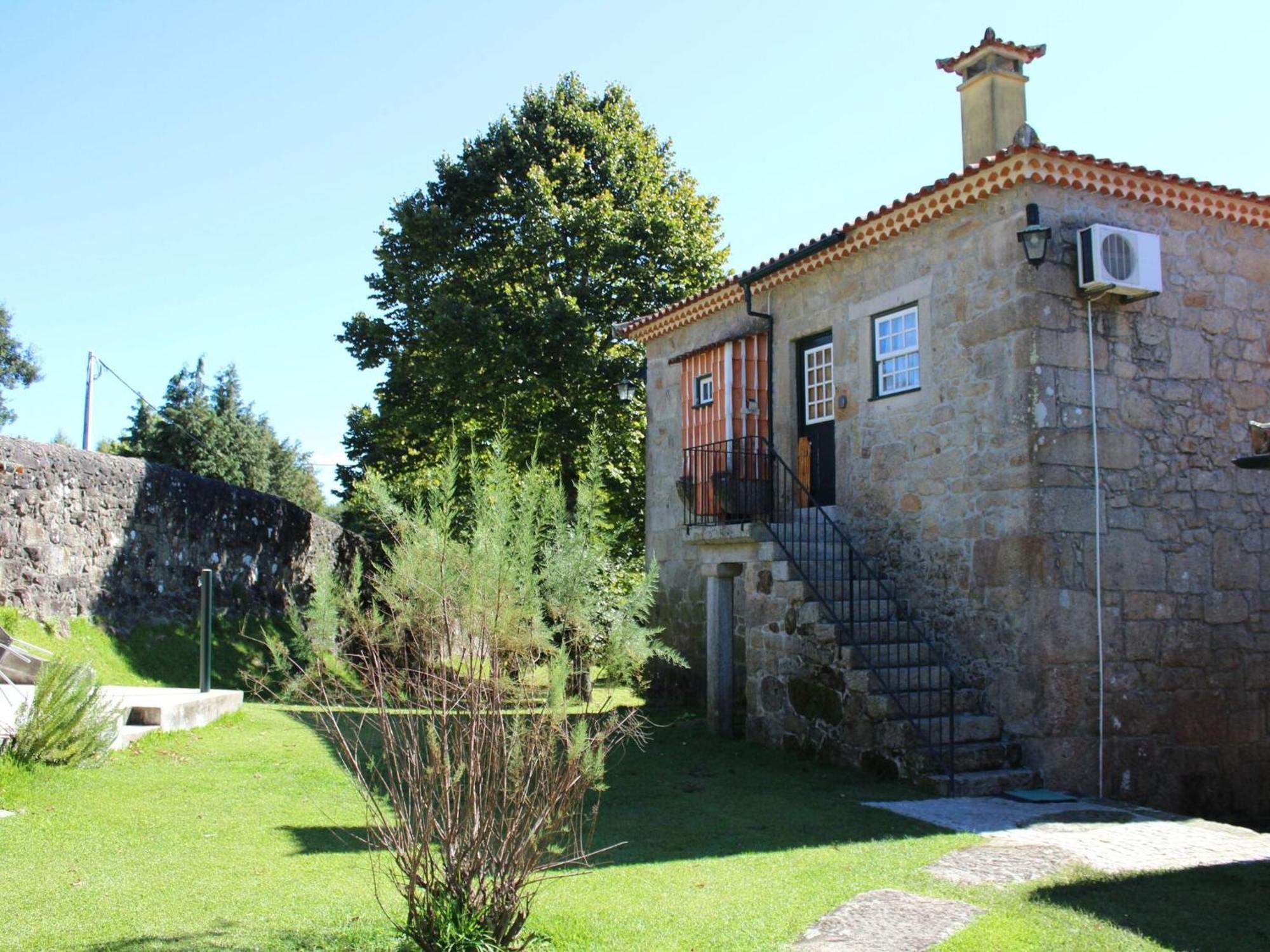 Nice Cottage In Santa Comba With Communal Pool ポンテ・デ・リマ エクステリア 写真